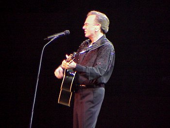 Omaha Civic Auditorium, Nov 9, 2001