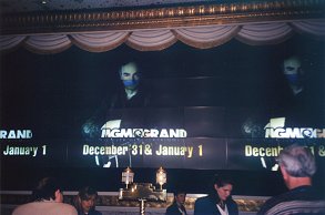 Neil Diamond behind Registration desk, MGM Grand, Vegas 12-30-98